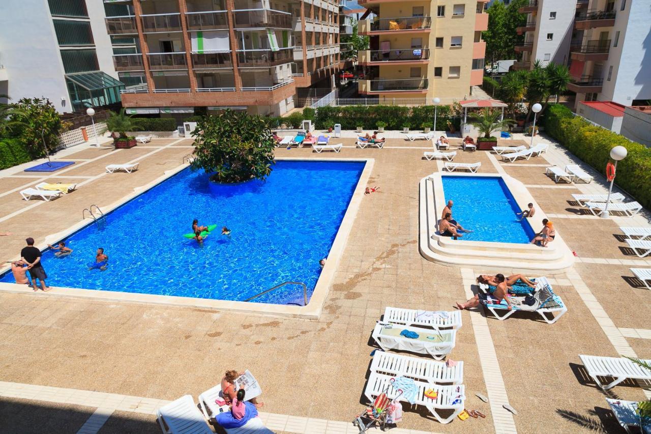 Uhc Center Apartments Салоу Екстер'єр фото