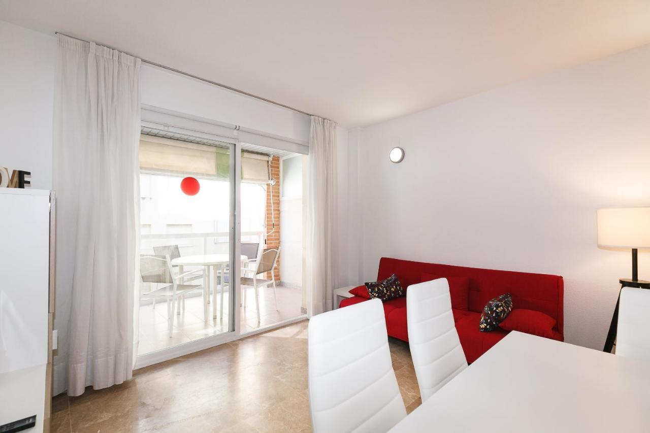 Uhc Center Apartments Салоу Екстер'єр фото