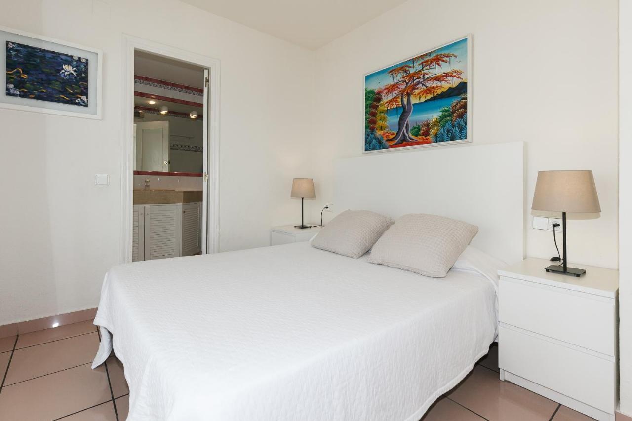 Uhc Center Apartments Салоу Екстер'єр фото