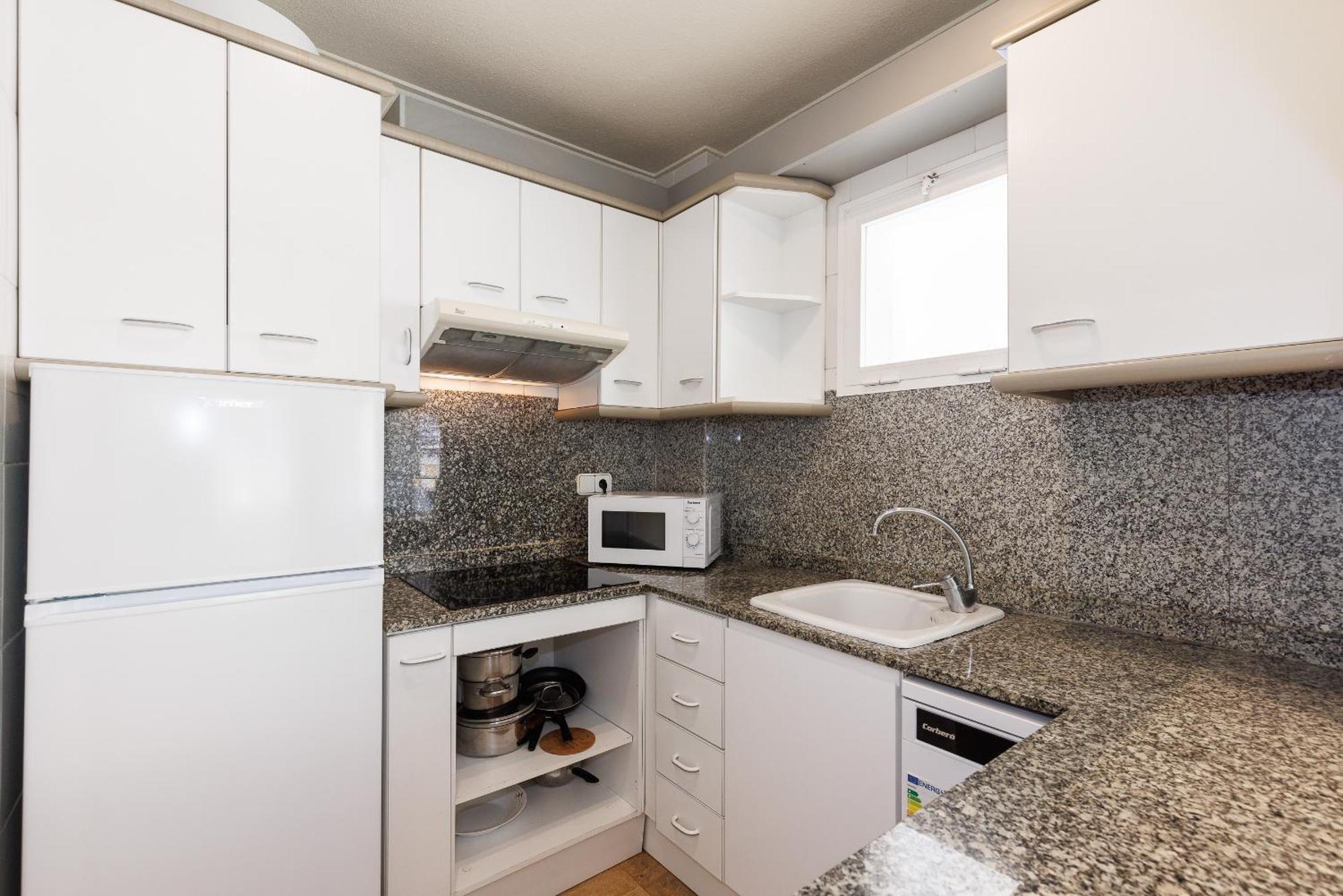 Uhc Center Apartments Салоу Номер фото