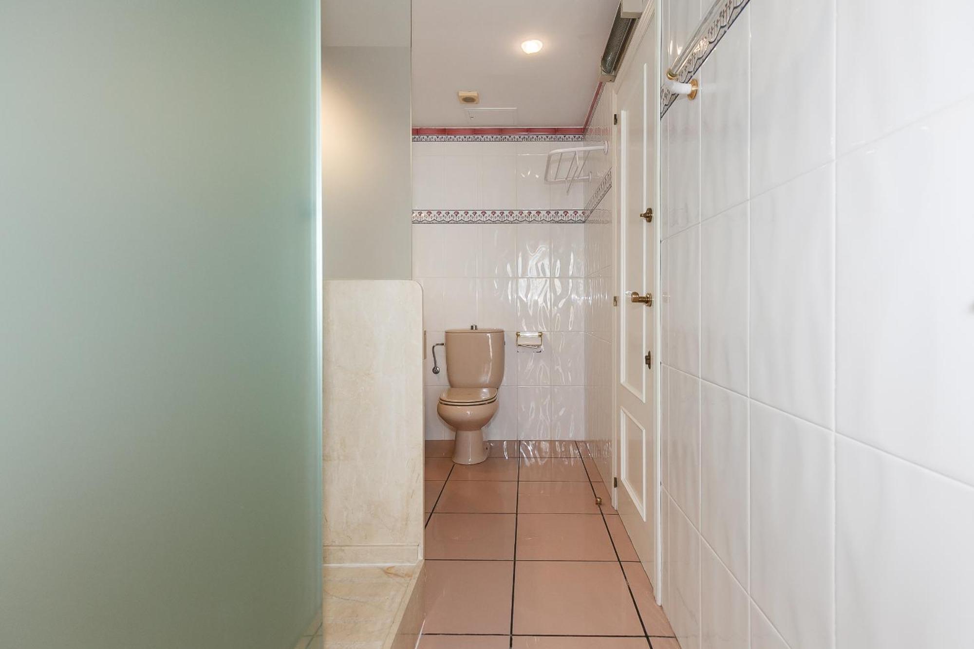 Uhc Center Apartments Салоу Номер фото