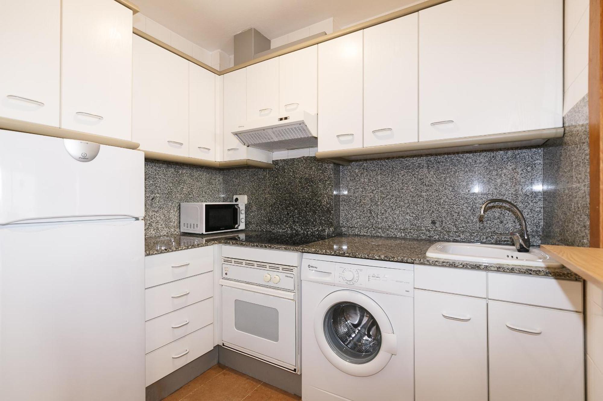 Uhc Center Apartments Салоу Номер фото
