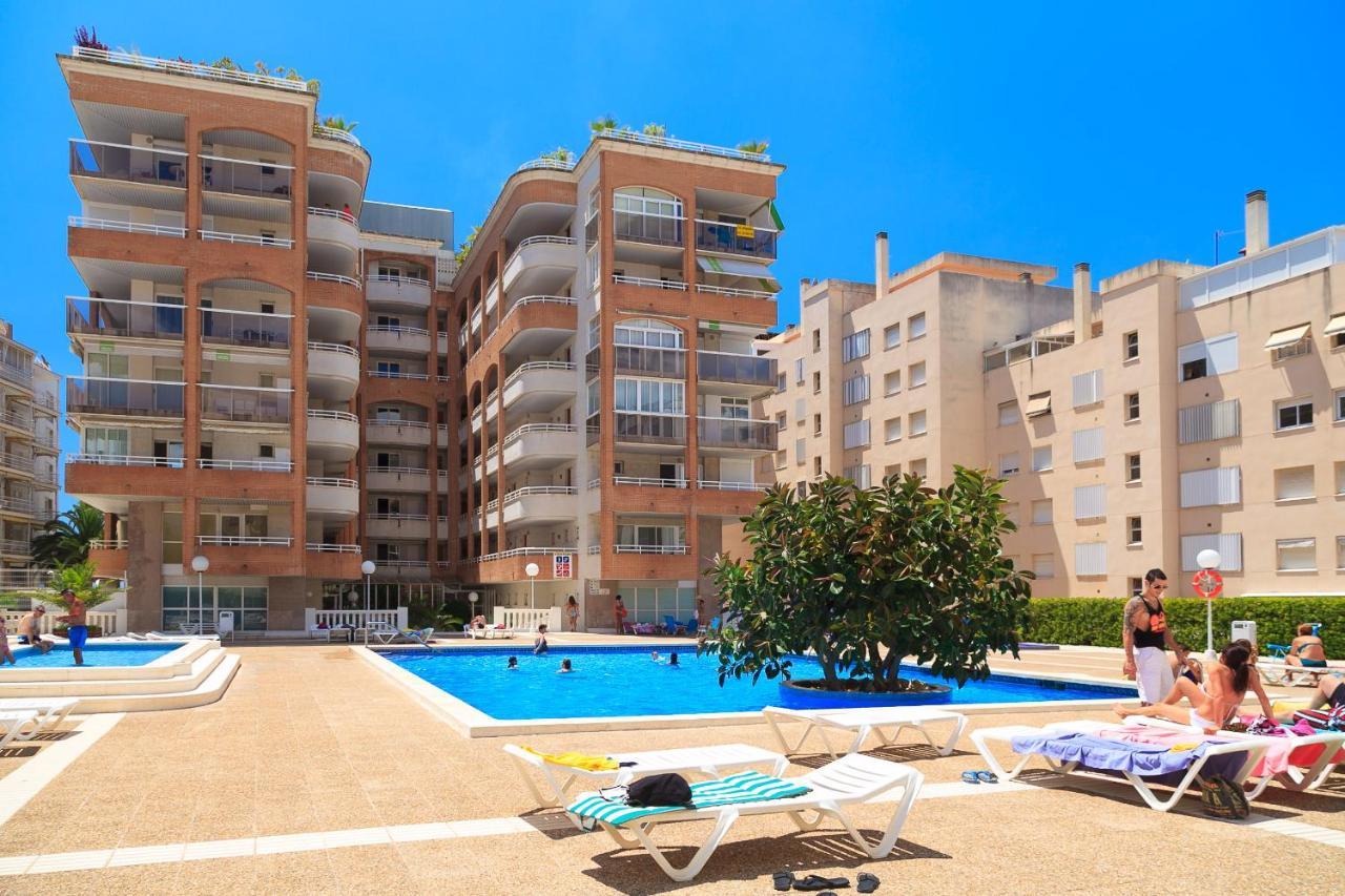Uhc Center Apartments Салоу Екстер'єр фото