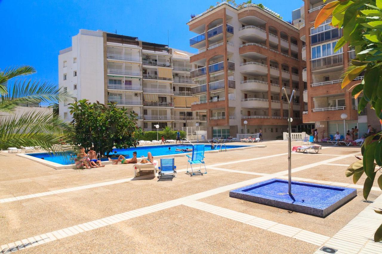 Uhc Center Apartments Салоу Екстер'єр фото